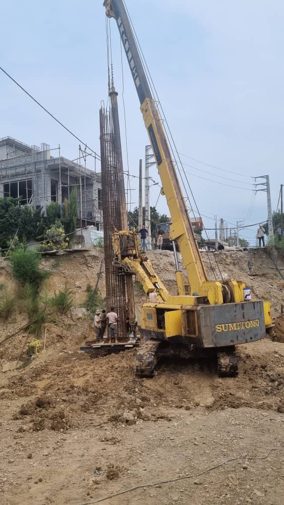 بهره‌گیری از تیم فنی مجرب